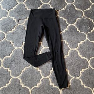 Black Lulu Lemon pant 28”